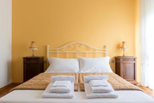 Rooms Villa Bergamo Airport Scanzorosciate Szoba fotó