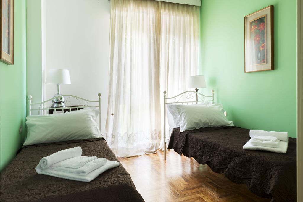 Rooms Villa Bergamo Airport Scanzorosciate Szoba fotó
