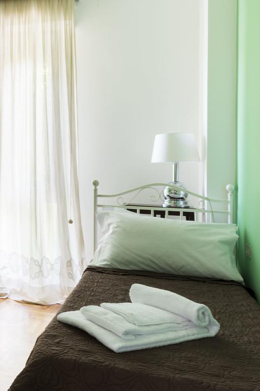 Rooms Villa Bergamo Airport Scanzorosciate Szoba fotó