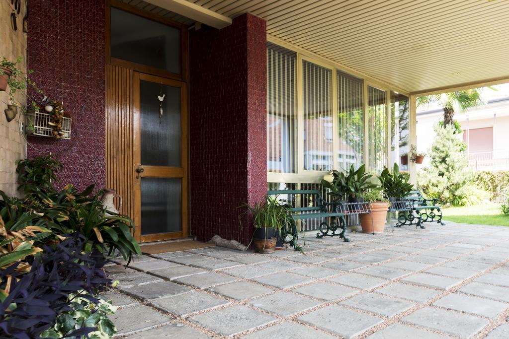 Rooms Villa Bergamo Airport Scanzorosciate Kültér fotó